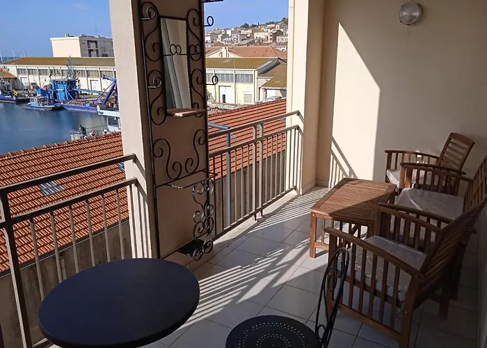 Studio Design Vue Port 2 Pas Des Canaux + Parking